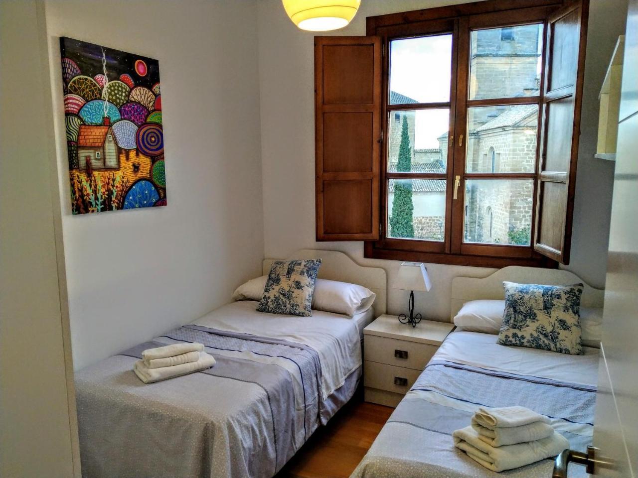 Apartamentos Sol Hospital Santiago 乌贝达 外观 照片